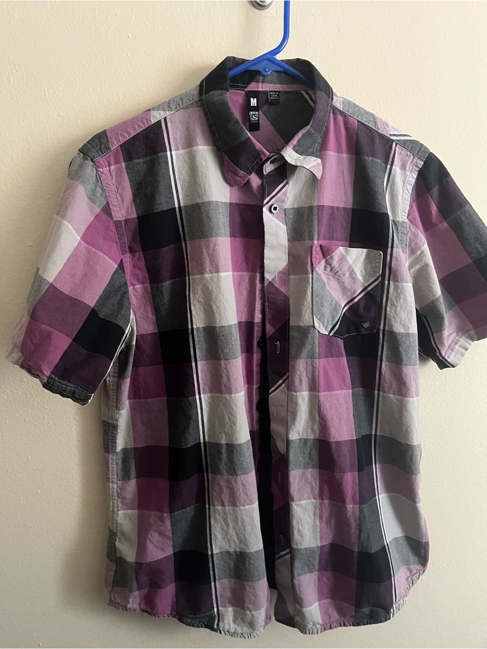 Men's Purple Plaid Short-Sleeve Button-Up Shirt